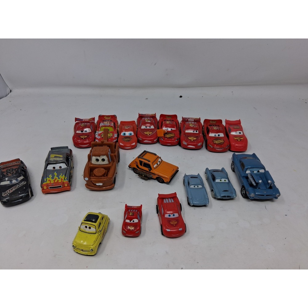 Disney Pixar Cars Diecast Lot Lightning McQueen Mater Luigi Fin McMissile 18pc O